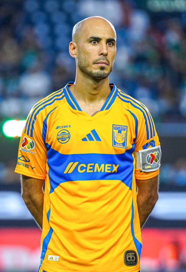 Imagen Guido Pizarro, de ídolo a DT de Tigres de México en menos de 24 horas.
