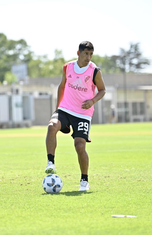 Imagen Rodrigo Aliendro sería titular en River tras el desgarro de Manuel Lanzini.