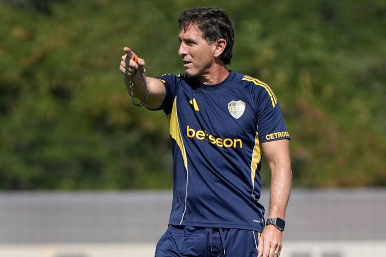 Imagen El entrenador Claudio Úbeda tiene como prioridad la llegada de un extremo o un nueve.