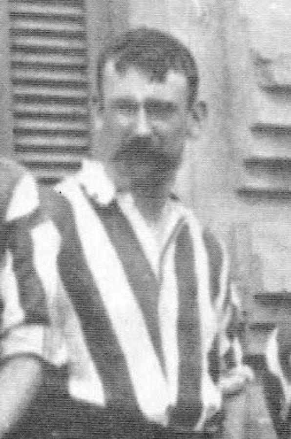 Imagen Andrés Arturo Mack, el primer extranjero en jugar para la Albiceleste, en 1901.