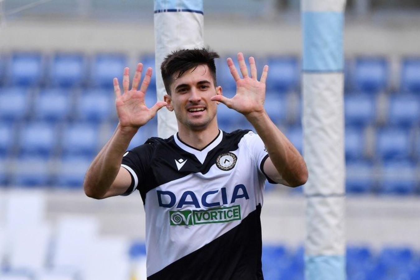 Imagen Pusseto, gol y festejo con los 10 dedos