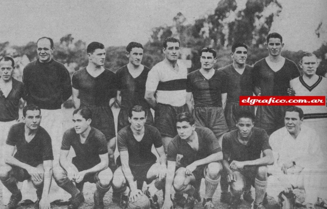 Imagen Newell´s de 1939: De izquierda a derecha, de pie: Gilli, Pellegrini, Heredia, Sisniega, Perucca y Soneyro. — Agachados: Belén, Fabrini, Gómez, Morosano y Otazo.