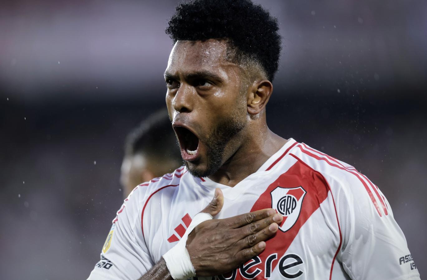 Imagen Gallardo decidió curar desde el banco la anemia goleadora de Miguel Borja.