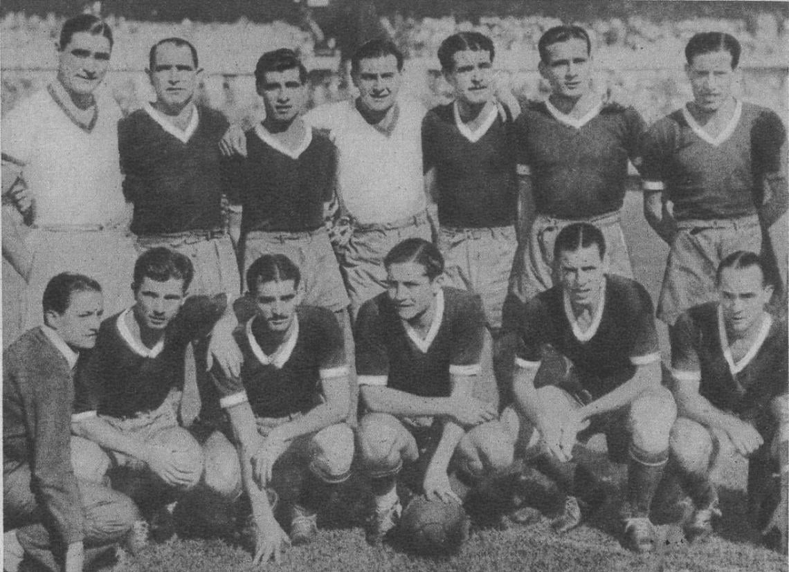 Team de Independiente. Parados y de izq. a der.: Cuesta Silva, entrenador; Lecea, Leguizamón, Bello, Coletta, Franzolino y Martínez. Agachados: Maril, de la Mata, Erico, Sastre y Zorrilla.