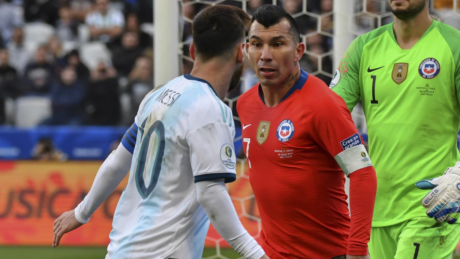 Imagen Messi, expulsado en la Copa América 2019 por su pelea con Gary Medel