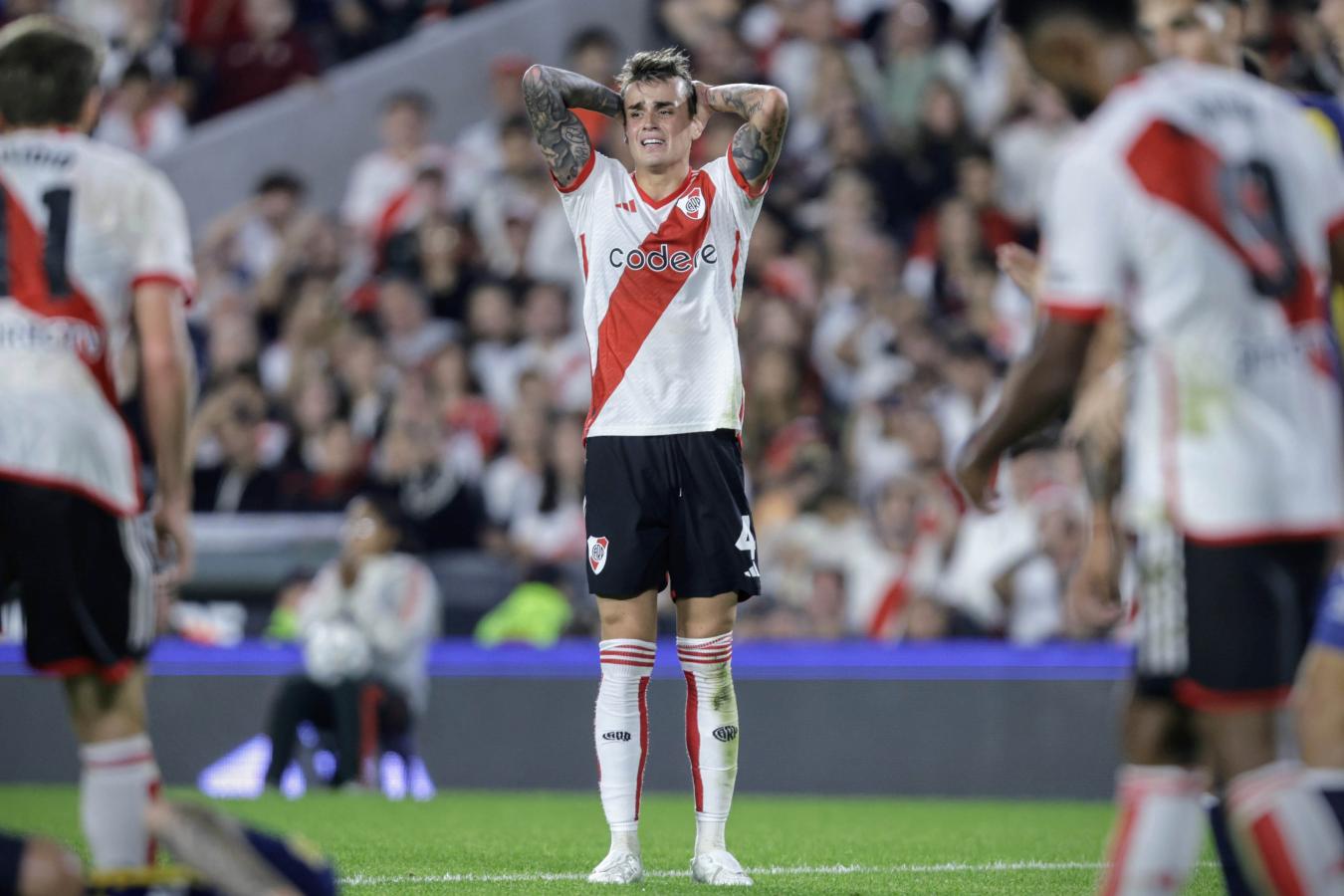 Imagen Nicolás Fonseca vio ante Instituto su quinta tarjeta amarilla y será baja en River. Foto: Fotobaires