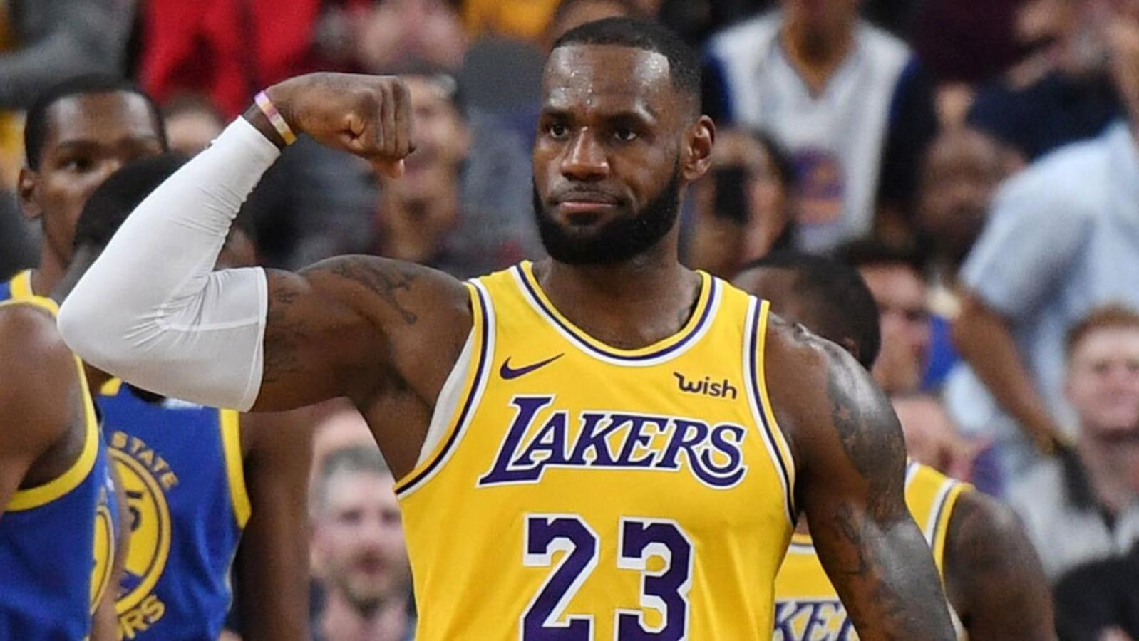 LeBron renova contrato com Lakers por cerca de R$ 445 milhões