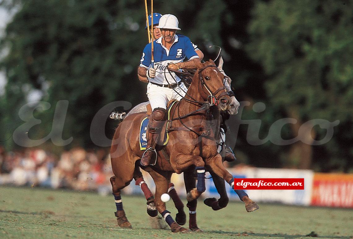 Imagen GONZALO PIERES POLO 1999 / 44 AÑOS