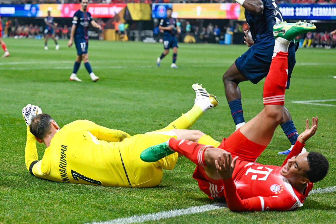 Imagen Jamal Musiala sufrió una gravísima lesión tras un cruce con Donnarumma.