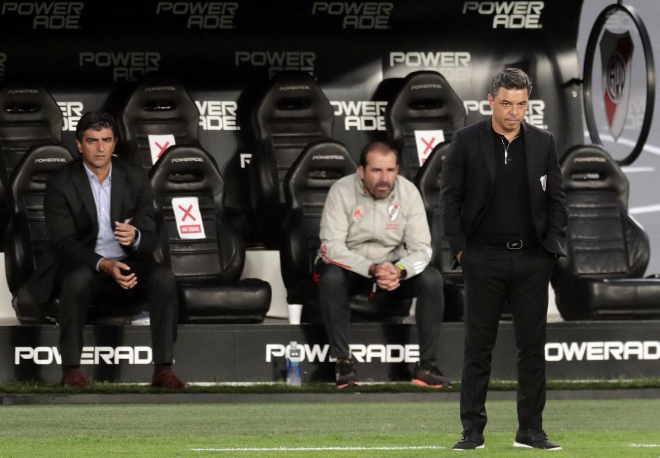 Imagen Cara de Muñeco preocupado. @RiverPlate
