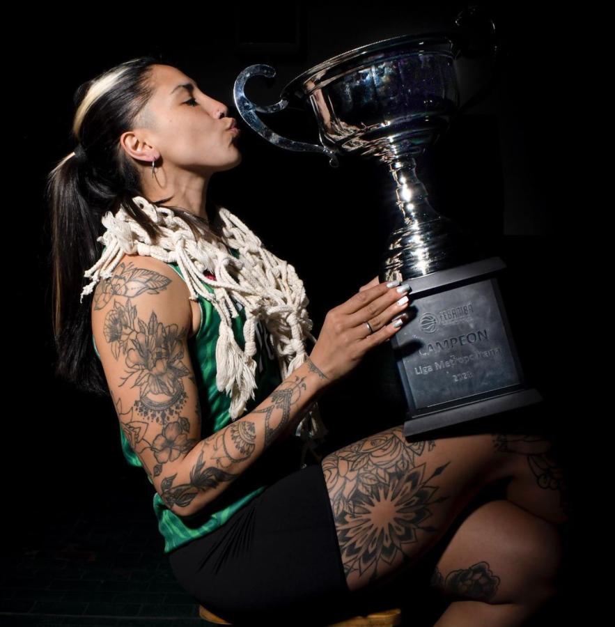 Imagen Fue campeona con Ferro y ahora es líder cómoda en la Liga Femenina.
