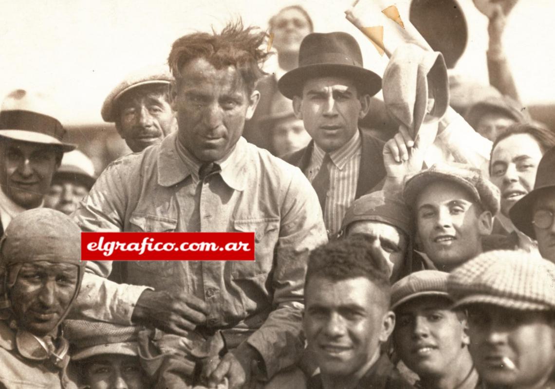 Imagen En Rafaela, Cayetano D´amico llegó primero a la meta imponiéndose a volantes capacitados y que no lo consideraban enemigo peligroso. Las deserciones lo favorecieron y se produjo el batacazo, por cierto que a un promedio bastante bajo.