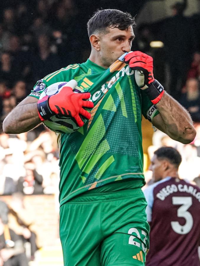 Imagen Dibu ama a Aston Villa pero siente que cumplió un ciclo tras 5 temporadas.