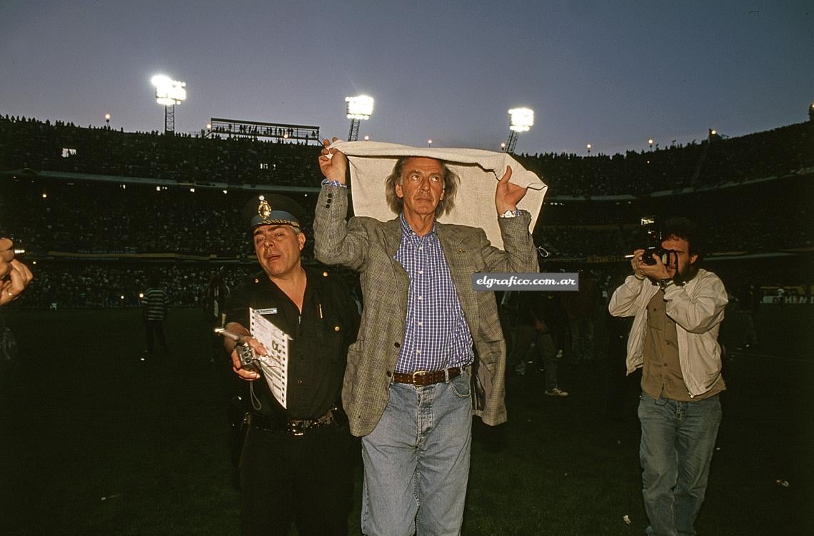 Imagen El Clásico se vivió con la particularidad del enfrentamiento entre Bilardo y Menotti