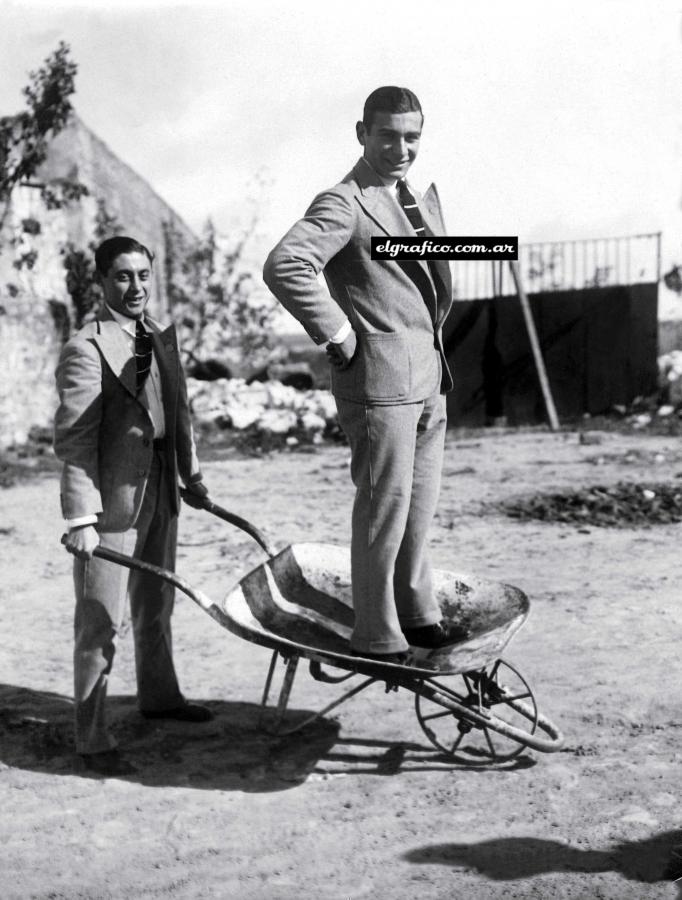 Imagen Francisco Varallo bromea con Carlos Spadaro en 1931