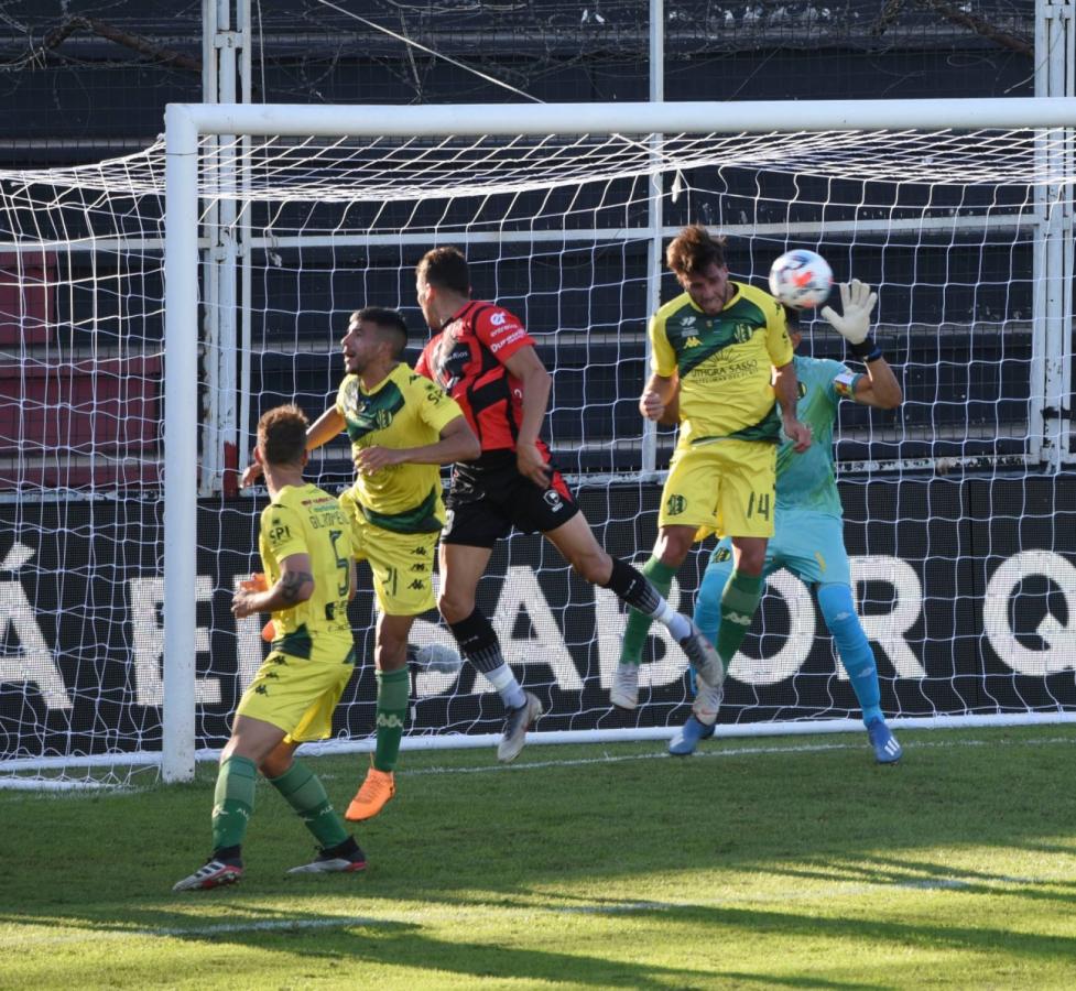 Imagen ¿Dónde está el balón? Hernán Saravia - Telam