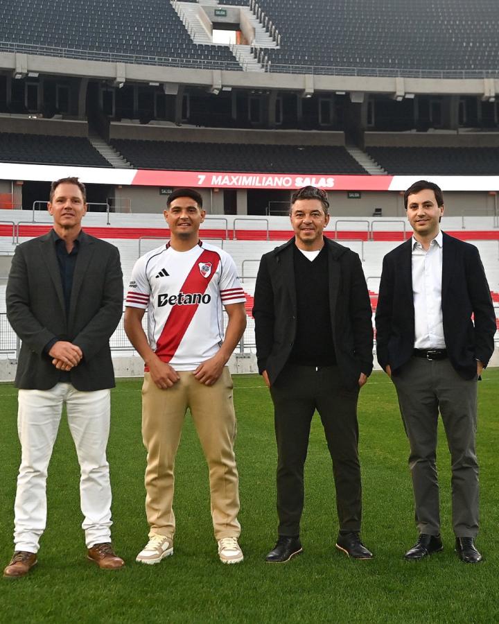 Imagen Gallardo lo fue a buscar y lo convenció: Salas, a River con polémica.