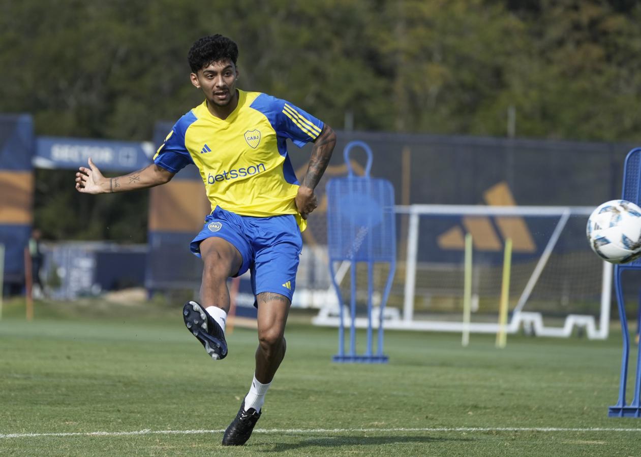 Imagen Cristian Medina ingresaría por Vicente Taborda.
