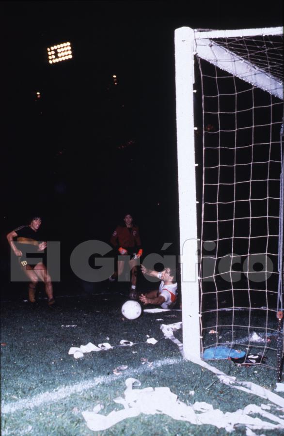 Imagen Metro 1981: Boca 3 - River 0. El gol inmortal a Fillol en La Bombonera