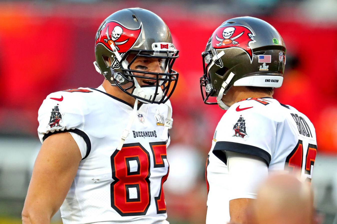 Imagen Gronkowsky y Brady, una dupla que brilló en New England y que hoy celebró con Tampa.