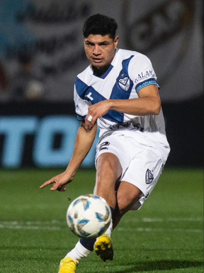 Imagen Aquino expresó su intención de quedarse en Vélez.