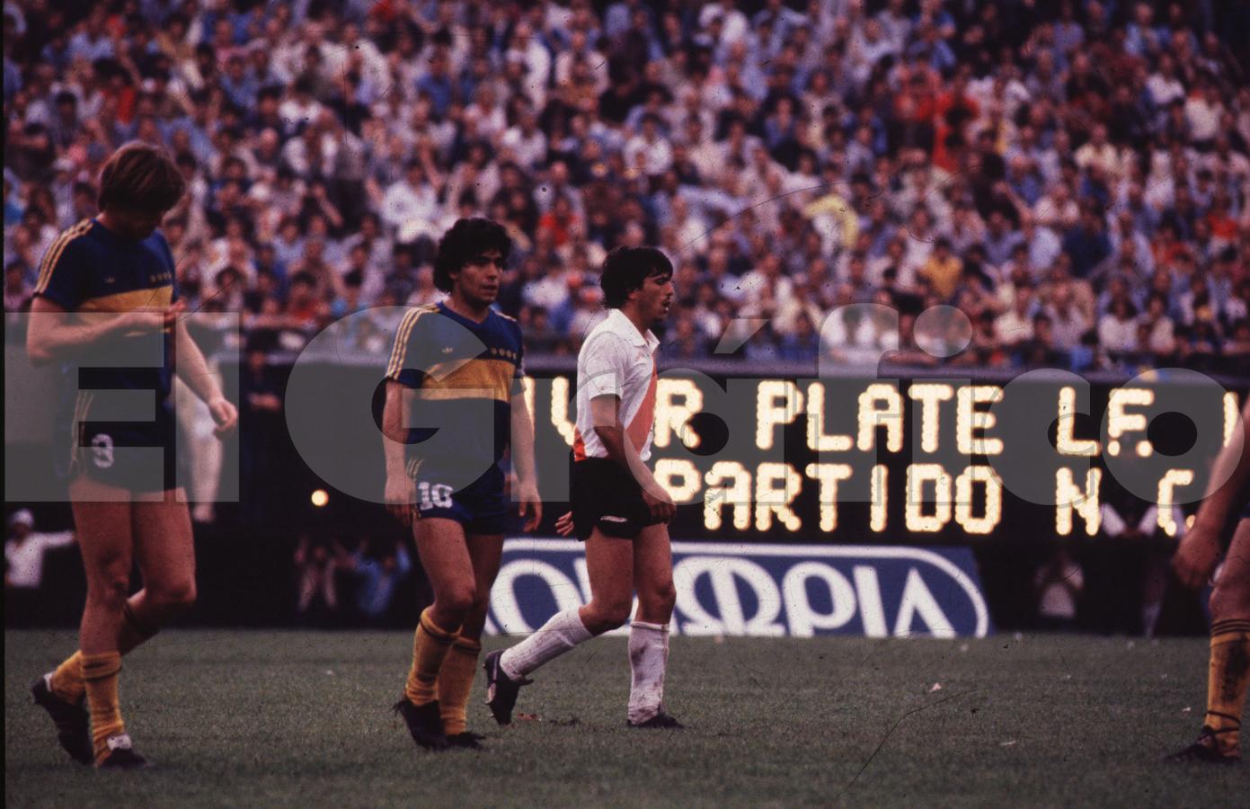 Imagen Nacional 1981: River 2 - Boca 2. Maradona y Passarella, dos glorias del fútbol argentino