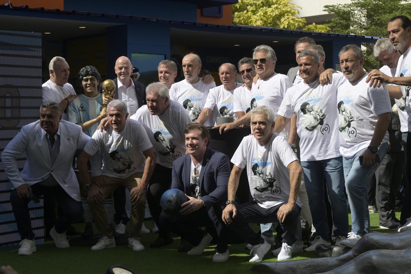 Imagen de El mundo del fútbol recuerda a Diego Maradona