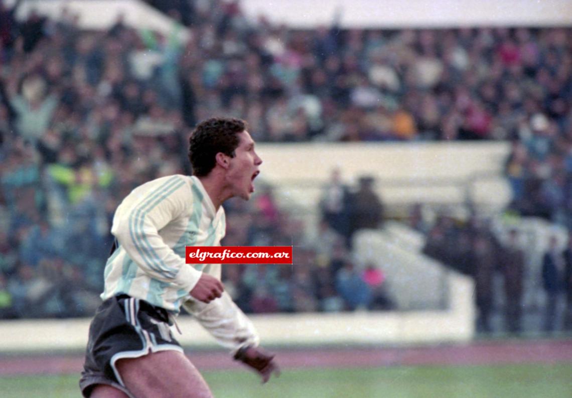 Imagen GOL SIMEONE A COLOMBIA 10