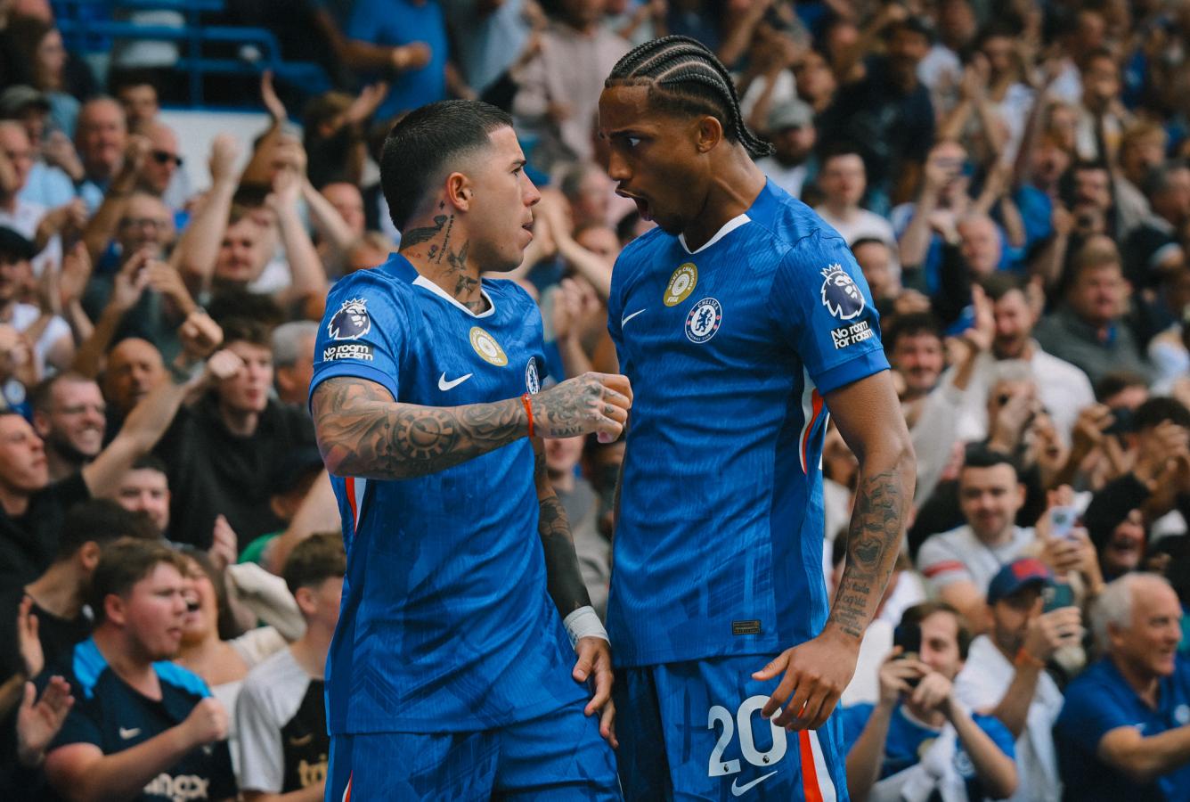 Imagen Enzo Fernández y Joao Pedro, los goleadores de Chelsea.