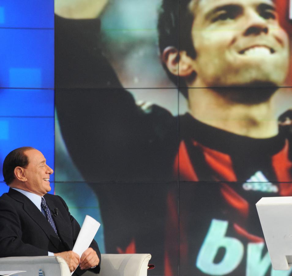 Imagen Berlusconi y su definición de Kaká.TIZIANA FABI / AFP .