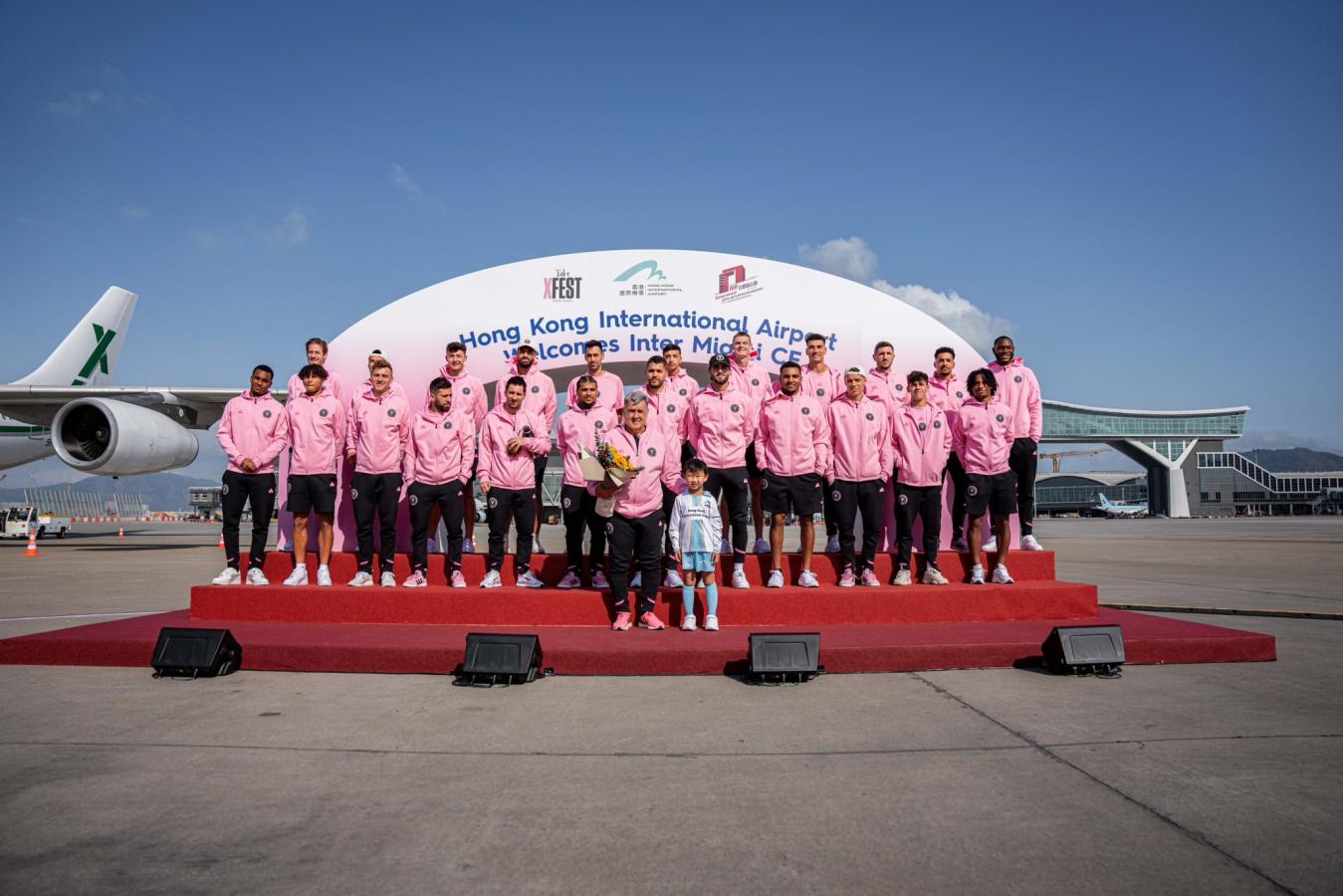 Imagen La foto protocolar de todo el plantel e Inter Miami en el aeropuerto de Hong Kong.
