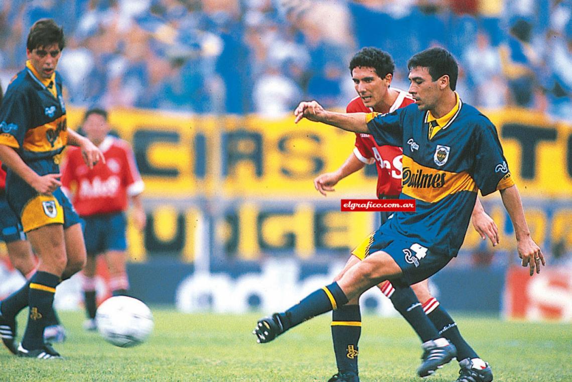 Imagen En Boca tuvo dos etapas bien diferenciadas. Una complicada con Carlos Bilardo y una envidiable con quien mejor lo conoce: Carlos Bianchi. Otra vez campeón de América, otra vez campeón del mundo.