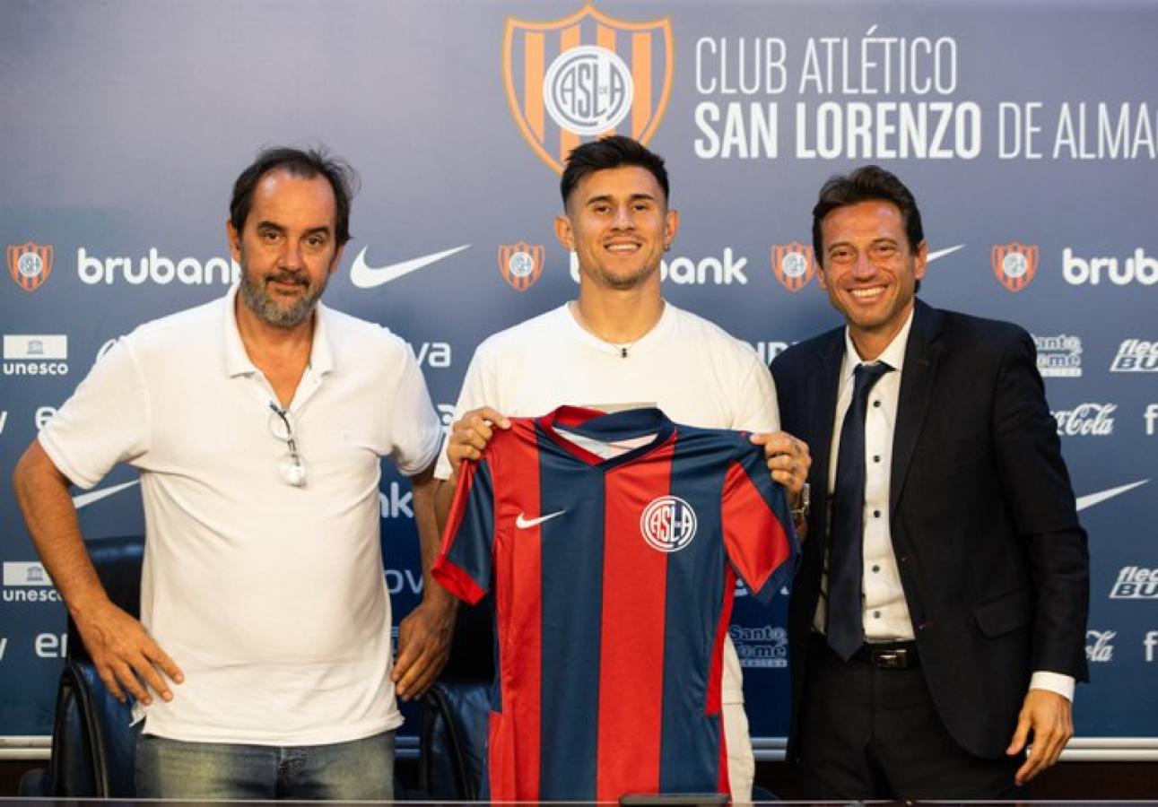 Imagen Adam Bareiro renovó su contrato y seguirá en San Lorenzo.