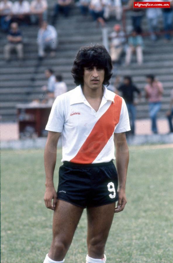 Imagen Ramón Díaz fue un gloria de River, como jugador y también como director técnico
