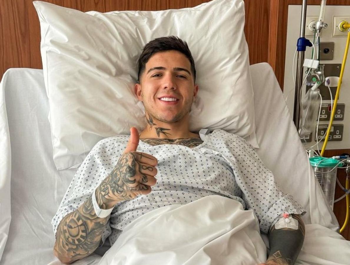 Imagen Enzo Fernández decidió operarse de una hernia inguinal y llegará muy bien a la Copa América.