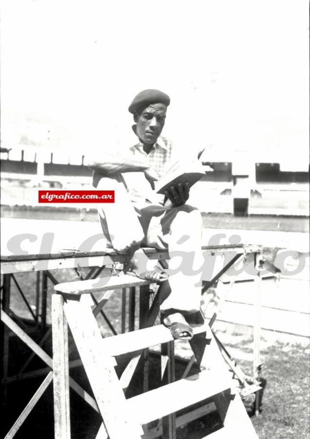 Imagen En su país natal jugó en equipo grandes como Vasco da Gama, Corinthians y Flamengo.