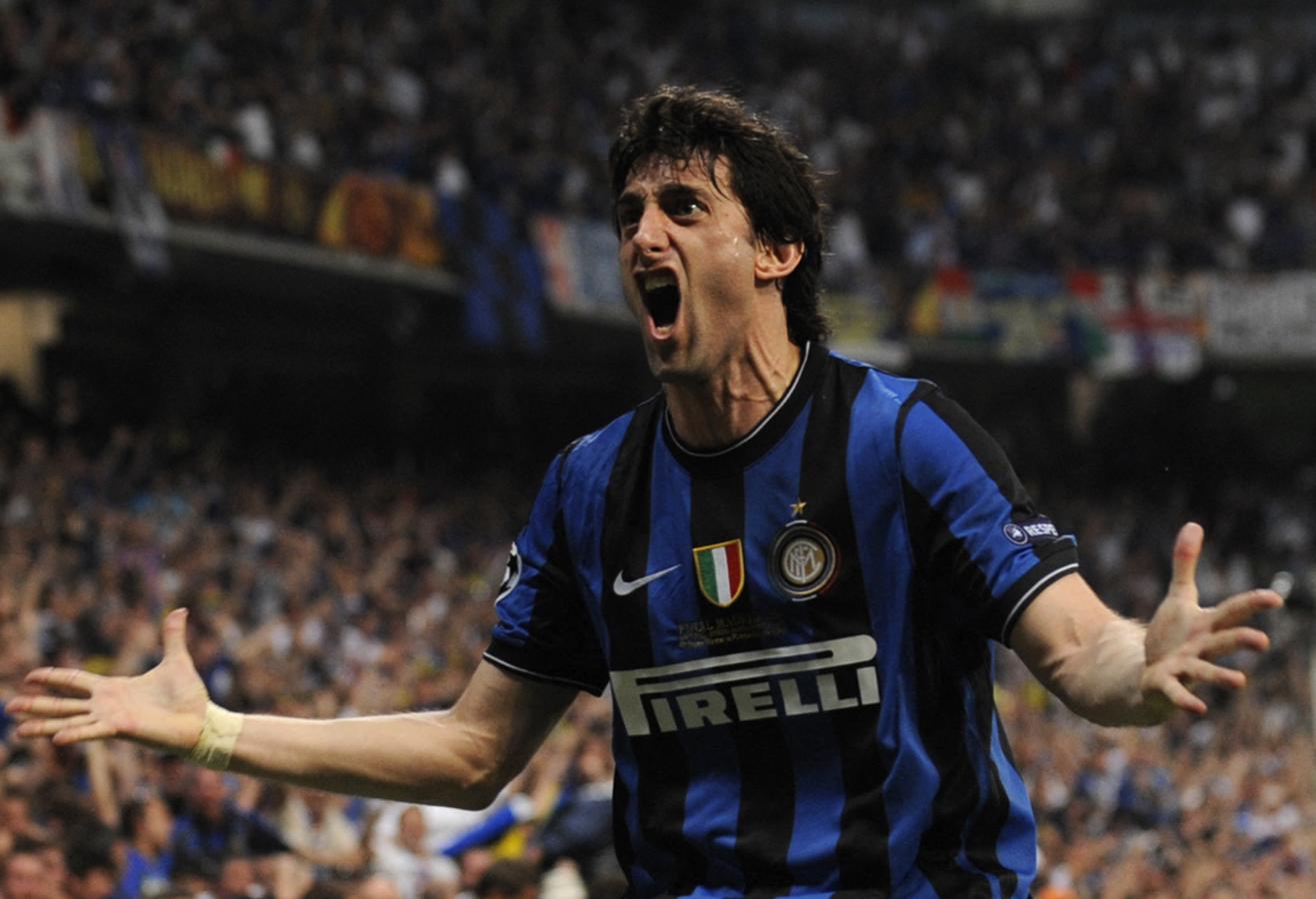 Imagen Diego Milito llevó a Inter a lo más alto: doblete en la final y consagración en la Champions 2010 (PIERRE-PHILIPPE MARCOU / AFP)