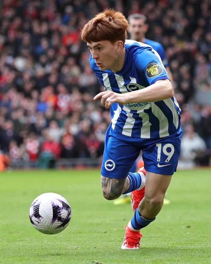 Imagen Barco debutó el domingo en la Premier League: ingresó a los 92' vs. Liverpool.