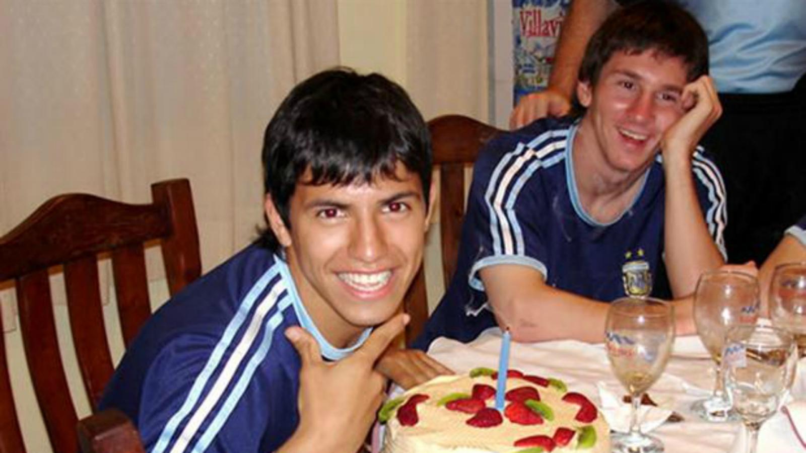Imagen Agüero y Messi, una visa juntos.