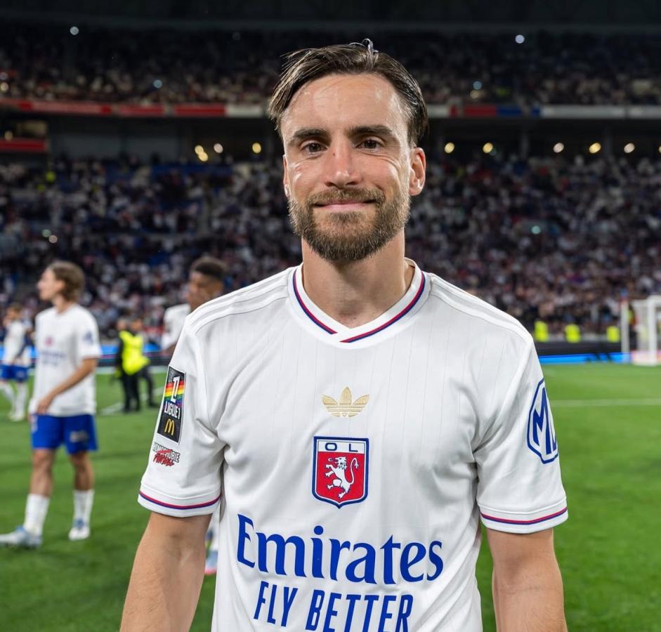 Imagen Tagliafico es feliz en Lyon. Por eso espero la resolución final del caso y renovó.
