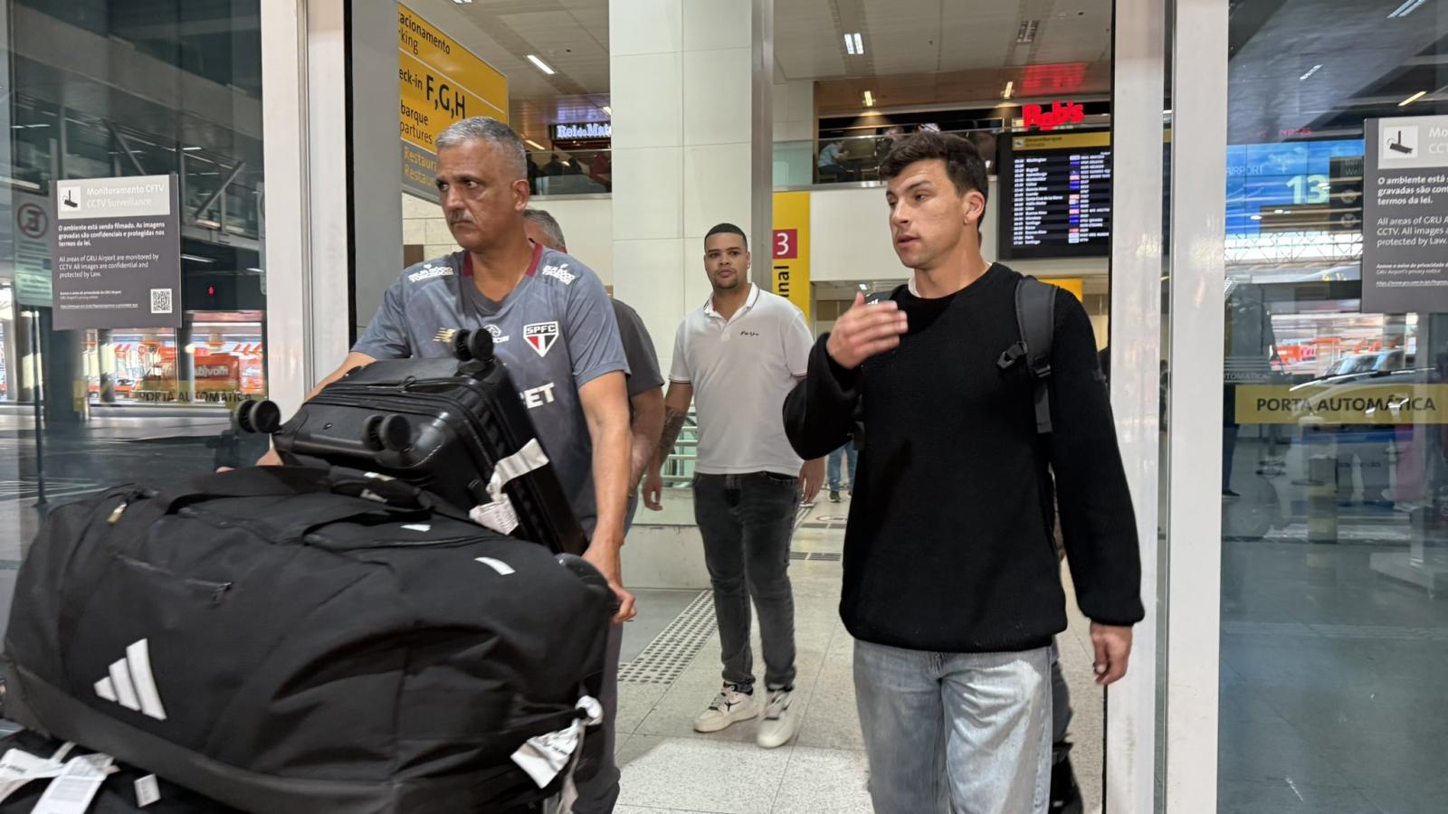 Imagen Tapia ya está instalado en San Pablo. Firmará por 18 meses.