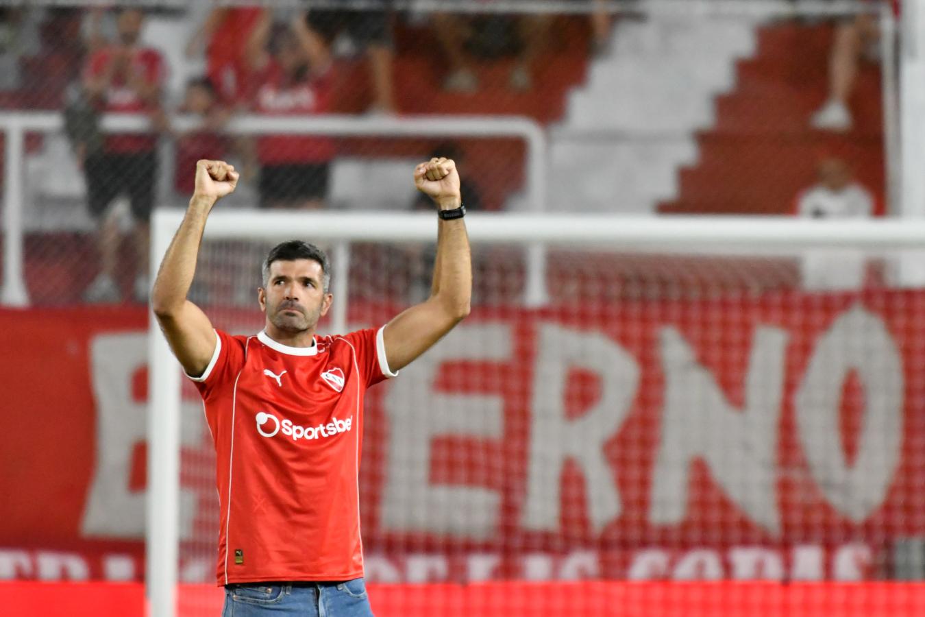 Imagen Reconocimiento de Independiente a Gigliotti, ya retirado (Baires).