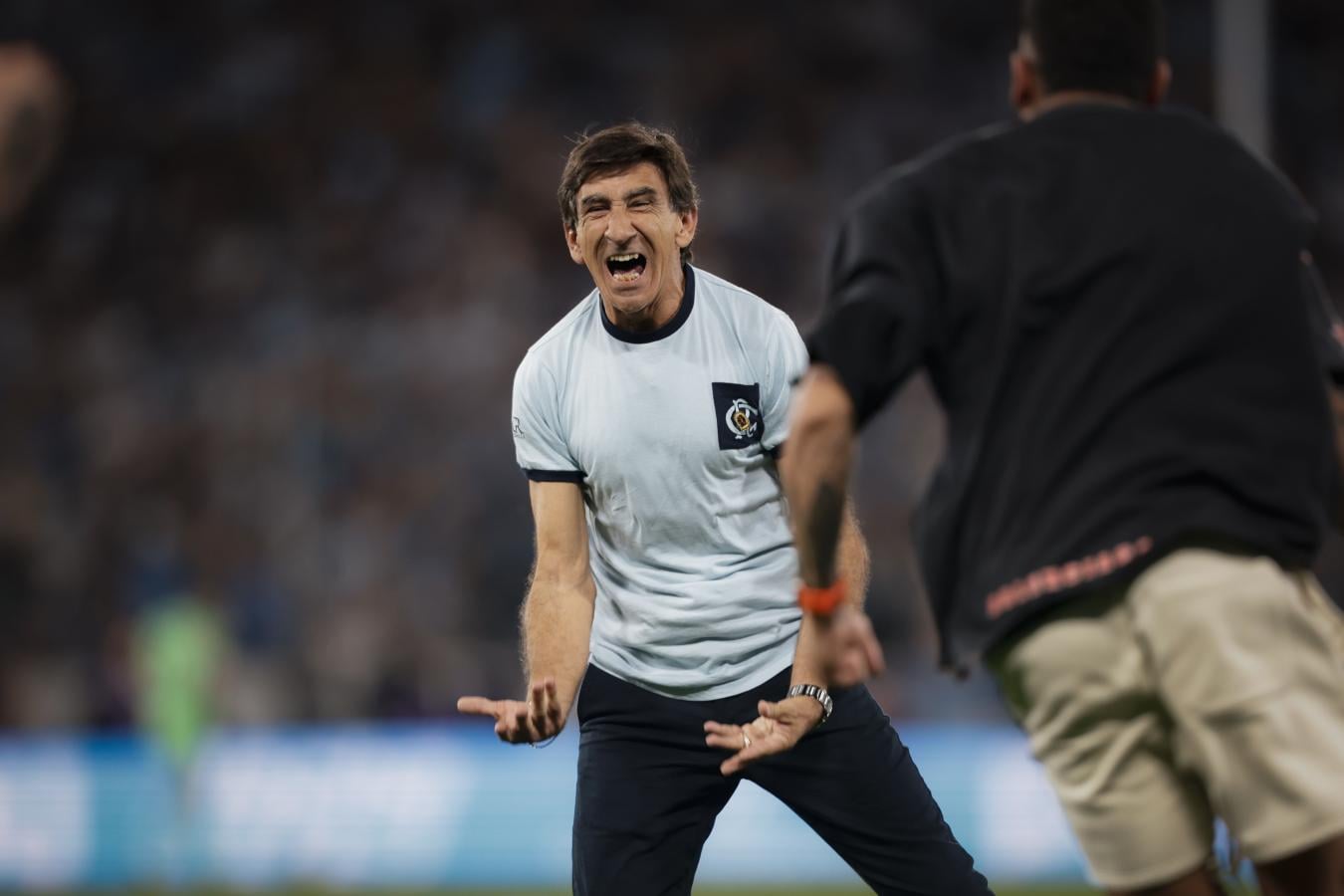 Imagen Costas: "Hoy River e Independiente están de vacaciones y nosotros seguimos".