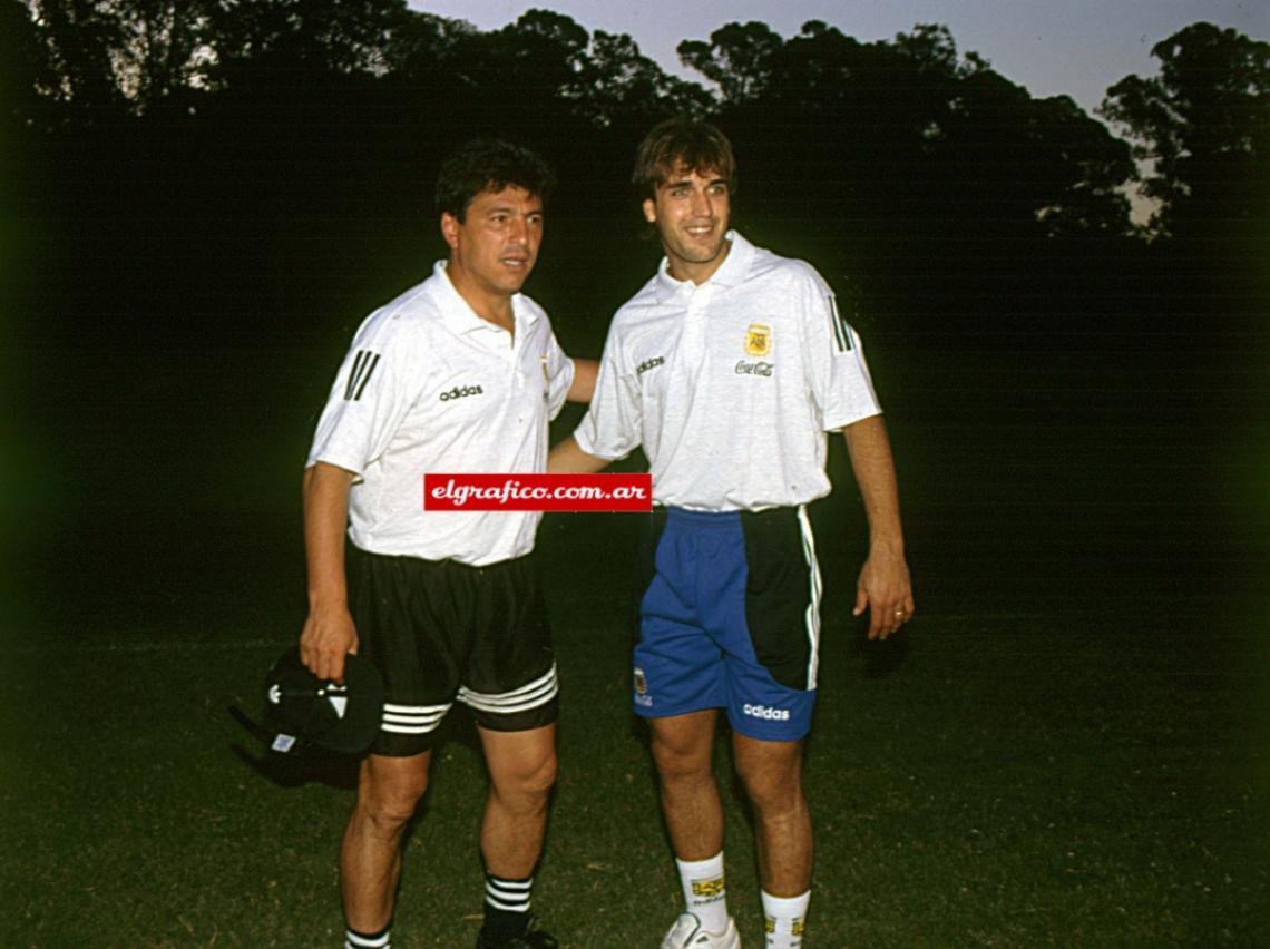 Imagen Pasarella y Batistuta en la Selección.