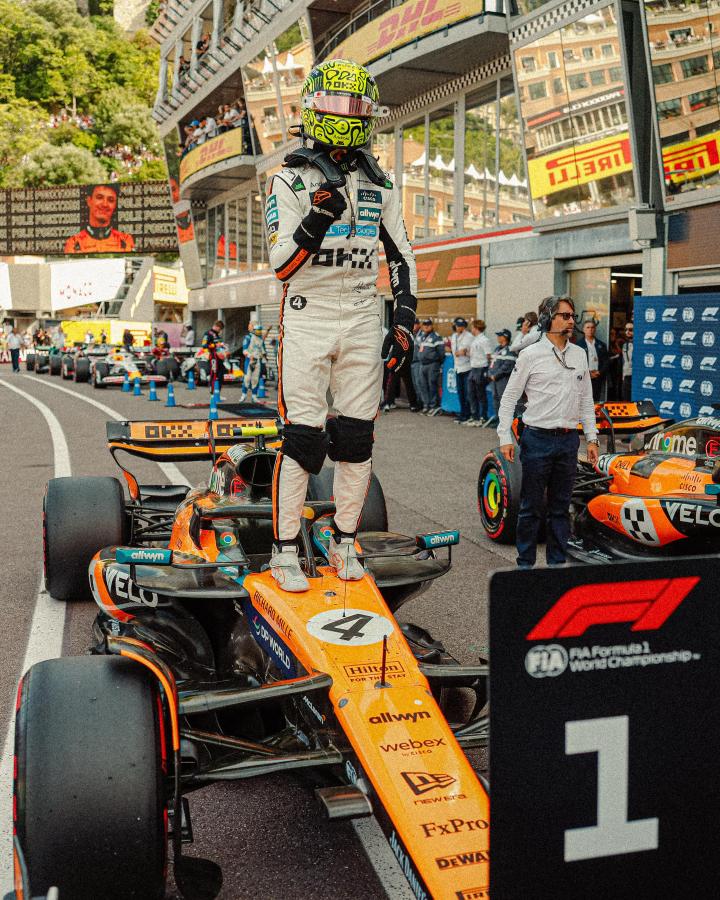 Imagen El festejo de Norris tras conseguir la pole con récord incluido.