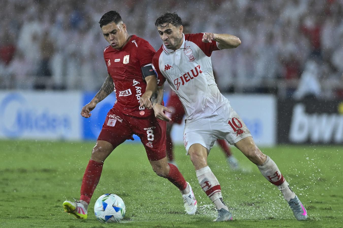 Racing y Vélez sellaron su pase a octavos; Estudiantes cayó en Brasil, Huracán y Defensa empataron