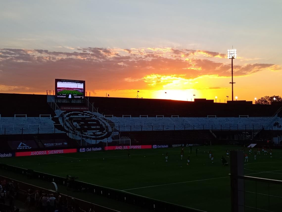 Imagen El atardecer en el calentamiento previo.