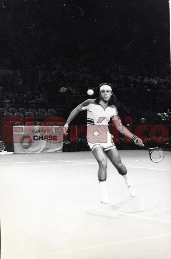Imagen Guillermo Vilas (1977).