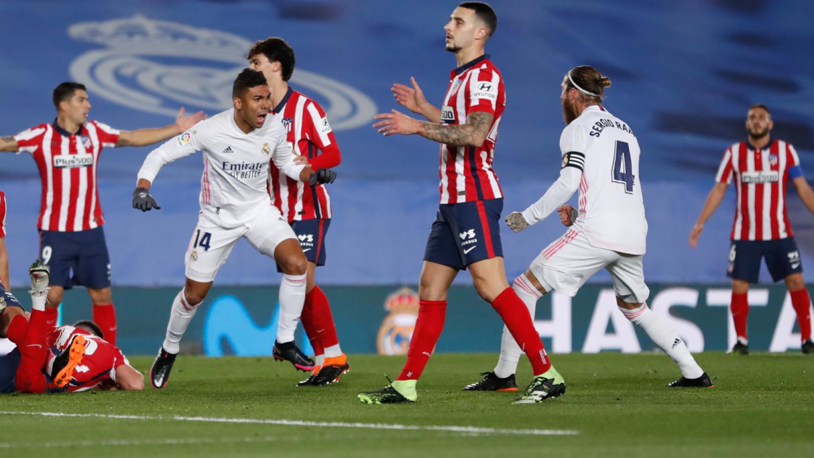 Imagen Casemiro acaba de convertir de cabeza el 1-0. Foto: @RealMadrid