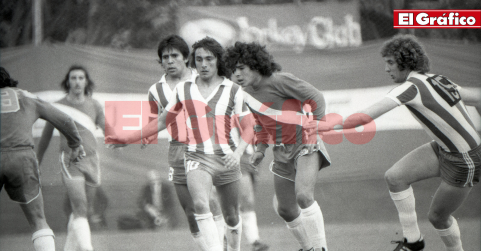 Imagen Otra de las imágenes, poco difundidas, del debut de Diego